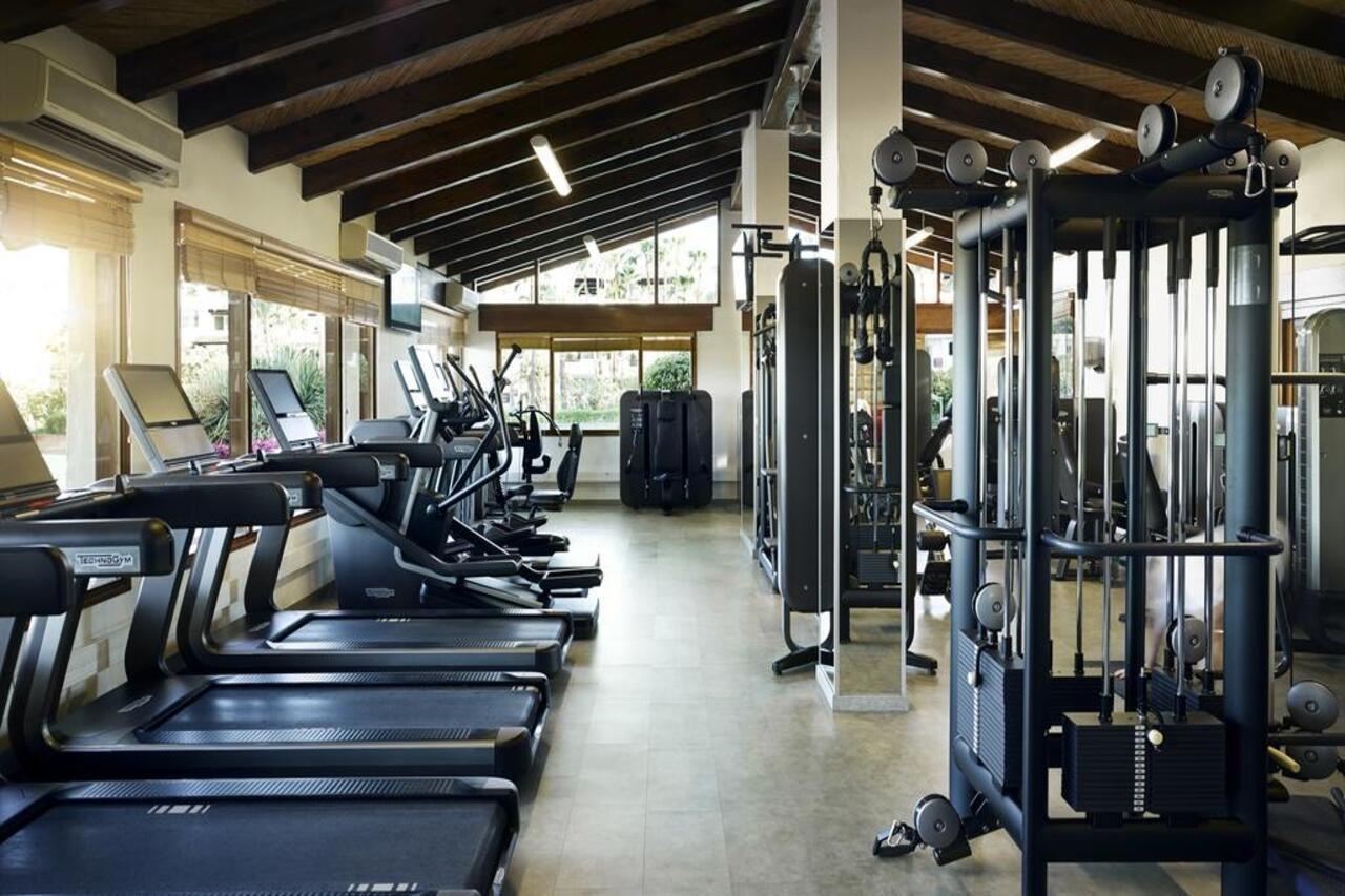 Nobu Hotel Marbella (Adults Only) Exterior foto The gym at the Four Seasons Hotel, Hong Kong