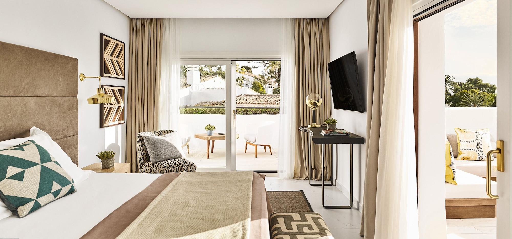Nobu Hotel Marbella (Adults Only) Exterior foto A room at the hotel