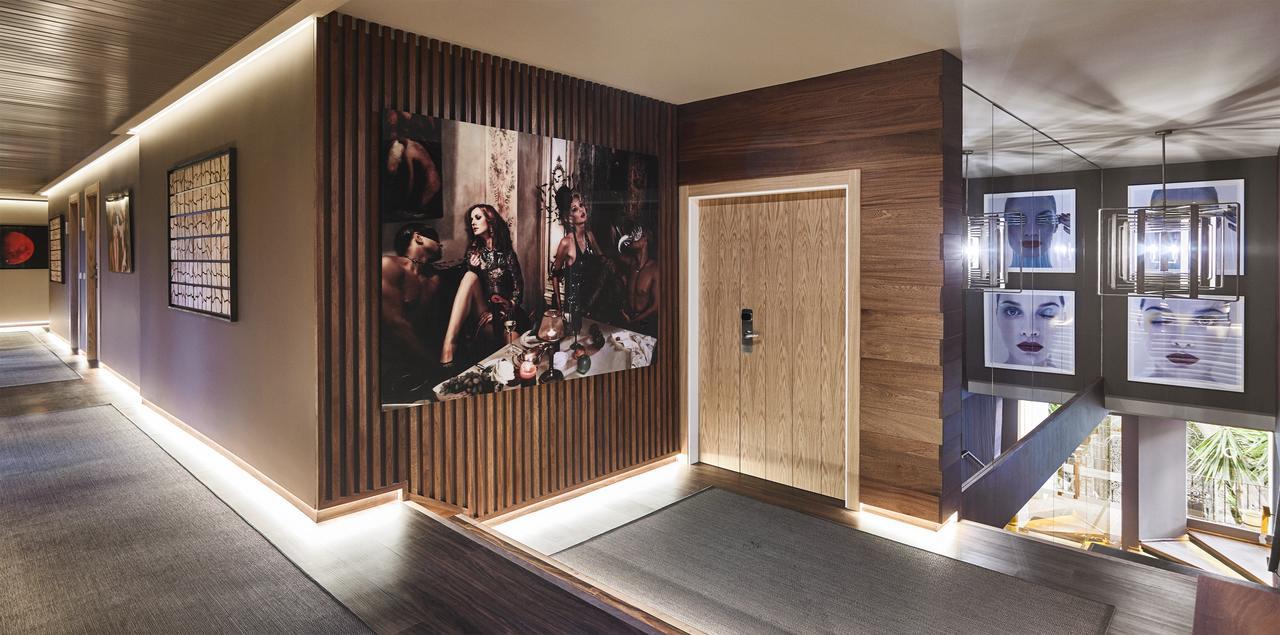 Nobu Hotel Marbella (Adults Only) Exterior foto The entrance to a suite